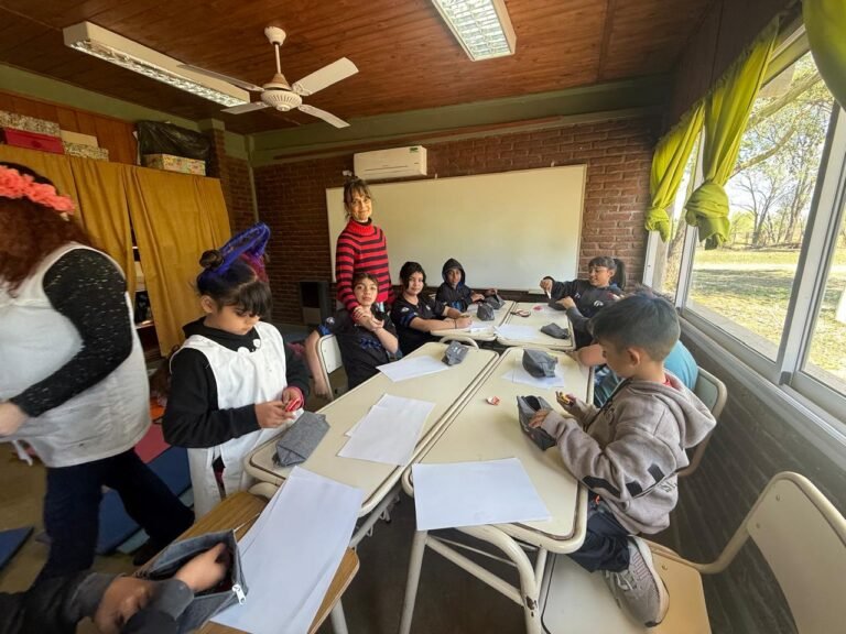 Día del Estudiante en la Escuela Padre Félix Enrique – Taller con Liliana Picco
